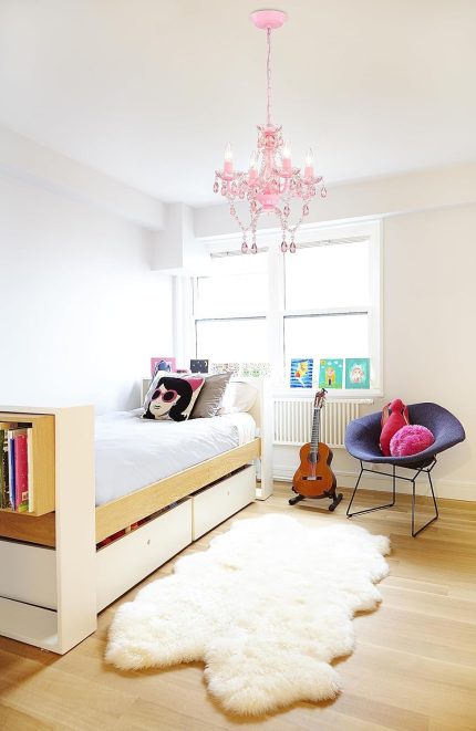 Mini Chandelier with Acrylic Crystals Pink Chandelier 4 Light Modern Chandelier for Girls Room